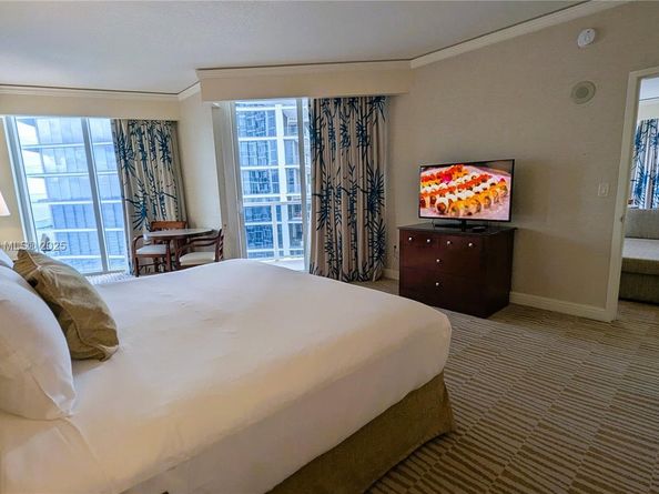 18001 Collins Ave 2114 2115, Sunny Isles Beach FL 33160