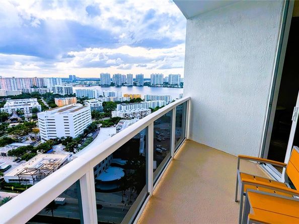18001 Collins Ave 2114 2115, Sunny Isles Beach FL 33160