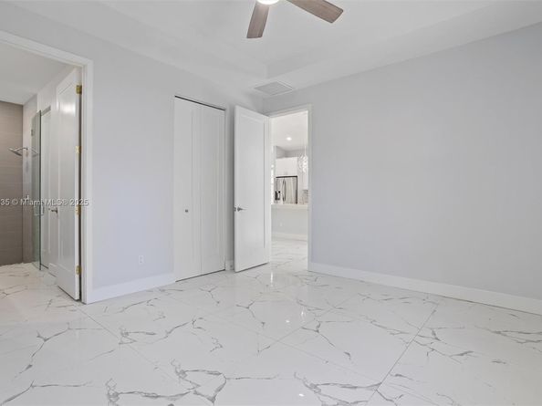 525 El Prado, West Palm Beach FL 33405