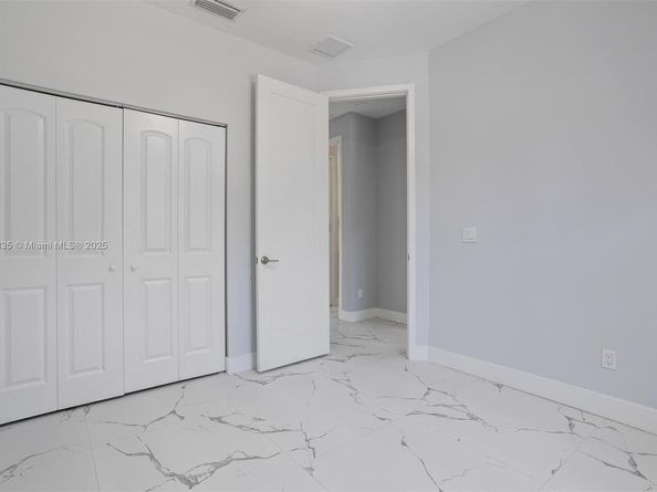525 El Prado, West Palm Beach FL 33405
