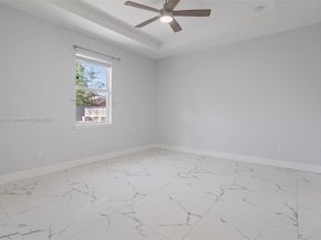 525 El Prado, West Palm Beach FL 33405