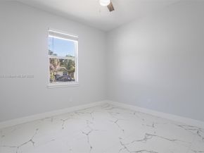 525 El Prado, West Palm Beach FL 33405