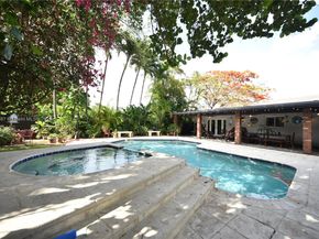 3024 SW 98th Ct, Miami FL 33165