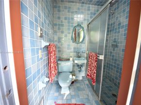 3024 SW 98th Ct, Miami FL 33165