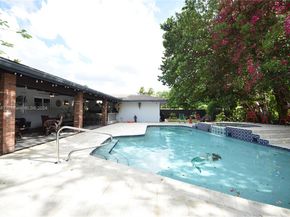 3024 SW 98th Ct, Miami FL 33165