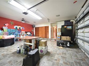 3024 SW 98th Ct, Miami FL 33165