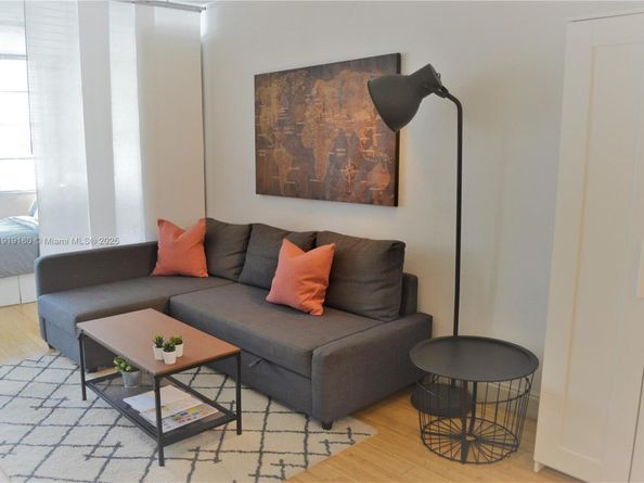 300 74th St 5, Miami Beach FL 33141
