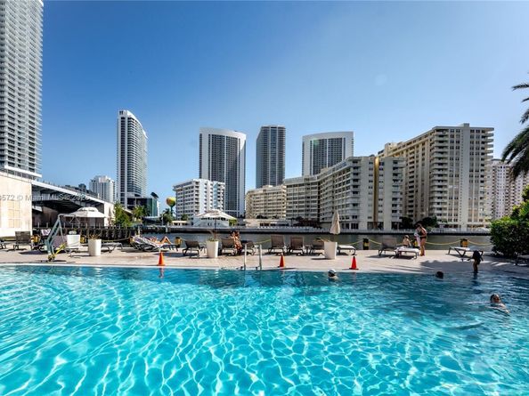 2602 E Hallandale Beach Blvd R1206, Hallandale Beach FL 33009