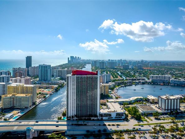 2602 E Hallandale Beach Blvd R1206, Hallandale Beach FL 33009