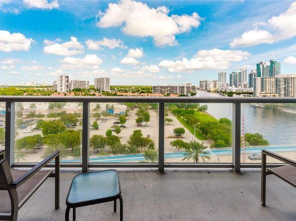 2602 E Hallandale Beach Blvd R1206, Hallandale Beach FL 33009