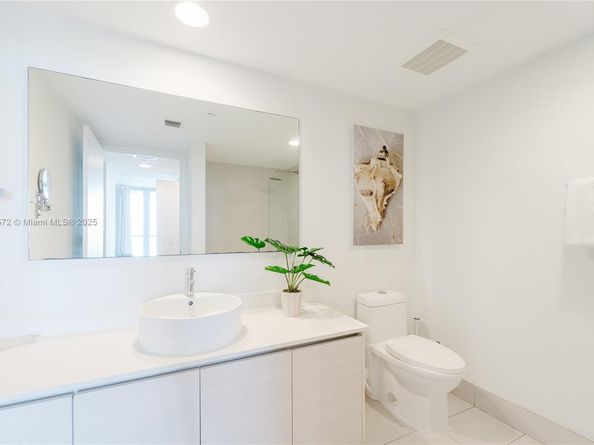 2602 E Hallandale Beach Blvd R1206, Hallandale Beach FL 33009