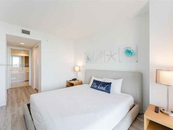 2602 E Hallandale Beach Blvd R1206, Hallandale Beach FL 33009