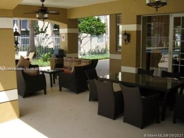 Undisclosed Address #A11745463, Hollywood FL 33021