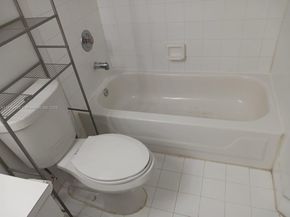 Undisclosed Address #A11745463, Hollywood FL 33021