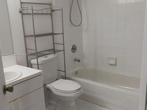 Undisclosed Address #A11745463, Hollywood FL 33021