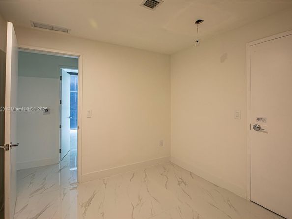 700 NE 24th St 4401, Miami FL 33137