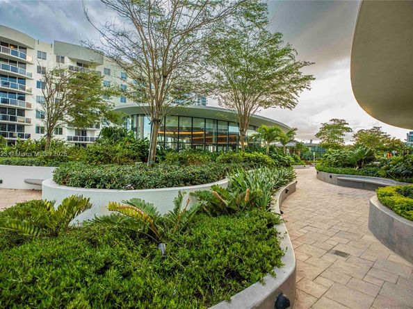 700 NE 24th St 4401, Miami FL 33137