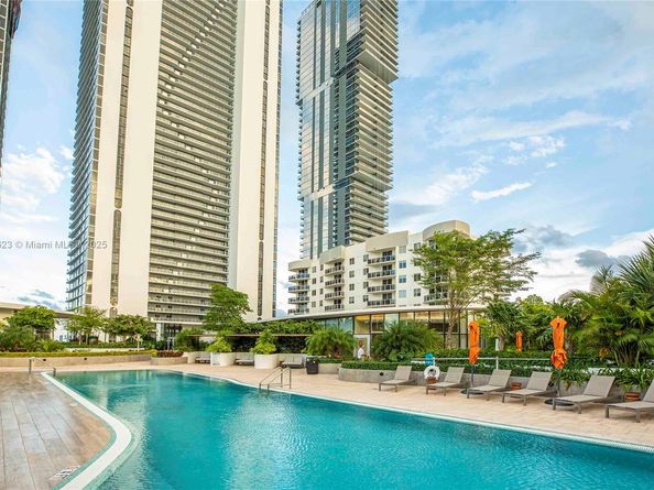 700 NE 24th St 4401, Miami FL 33137