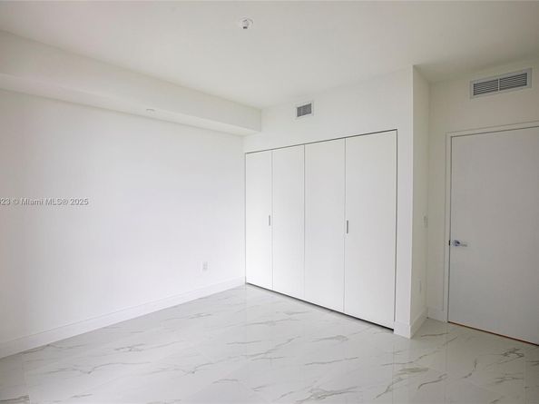 700 NE 24th St 4401, Miami FL 33137