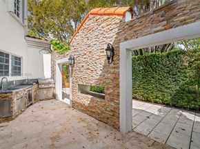 1900 Pizarro St, Coral Gables FL 33134