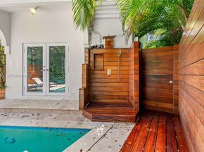 1900 Pizarro St, Coral Gables FL 33134