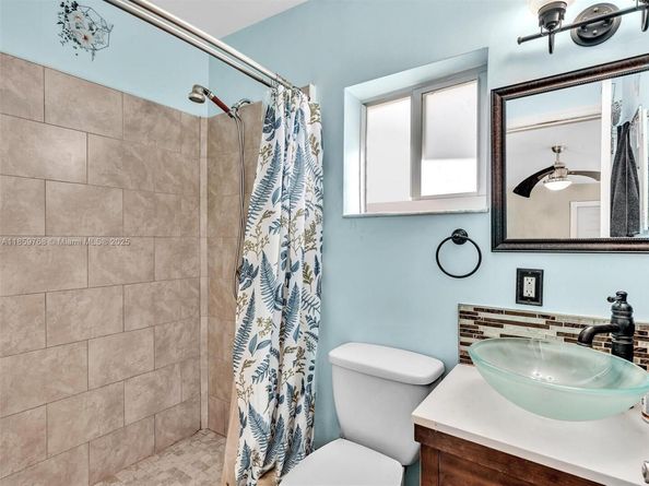 6472 Johnson St, Hollywood FL 33024