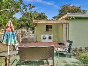 6472 Johnson St, Hollywood FL 33024