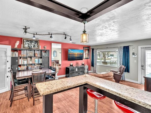 6472 Johnson St, Hollywood FL 33024