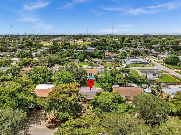 6472 Johnson St, Hollywood FL 33024