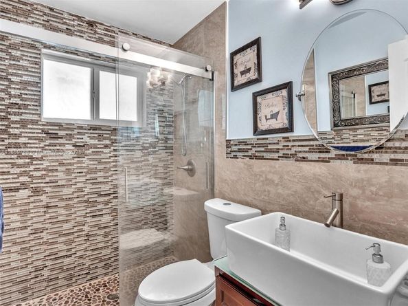 6472 Johnson St, Hollywood FL 33024