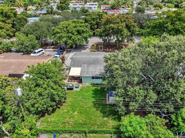 6472 Johnson St, Hollywood FL 33024