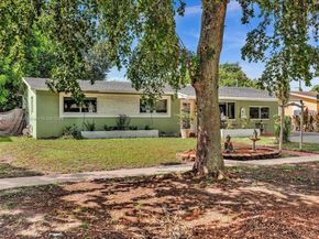6472 Johnson St, Hollywood FL 33024