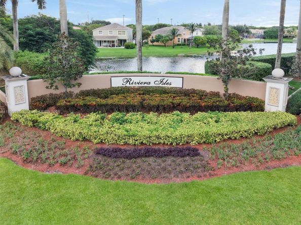 15803 SW 48th Pl, Miramar FL 33027