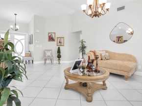 20071 NW 5th St, Pembroke Pines FL 33029