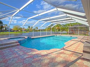 20071 NW 5th St, Pembroke Pines FL 33029