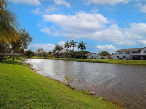 20071 NW 5th St, Pembroke Pines FL 33029