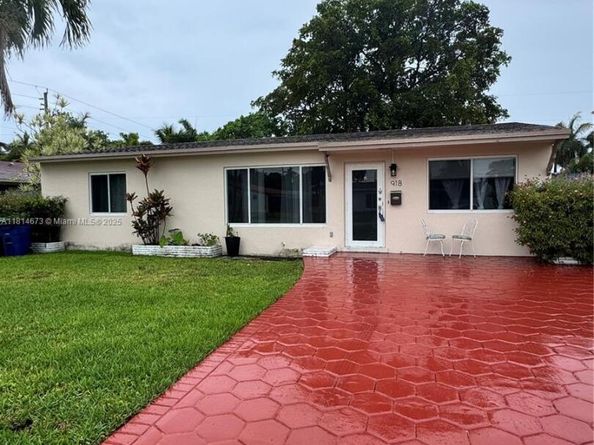 918 NE 6th St, Hallandale Beach FL 33009