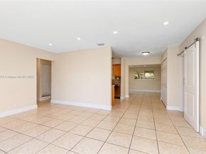 918 NE 6th St, Hallandale Beach FL 33009