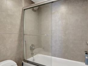 3675 N Country Club Dr 2310, Aventura FL 33180