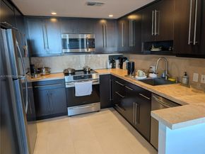 3675 N Country Club Dr 2310, Aventura FL 33180