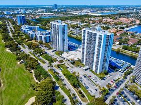 3675 N Country Club Dr 2310, Aventura FL 33180