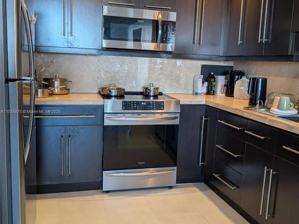 3675 N Country Club Dr 2310, Aventura FL 33180
