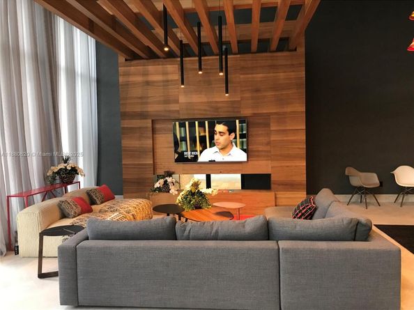 1010 Brickell Ave 1504, Miami FL 33131