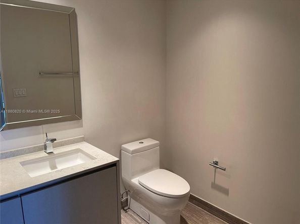 1010 Brickell Ave 1504, Miami FL 33131