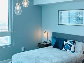 1900 N Bayshore Dr 3705, Miami FL 33132