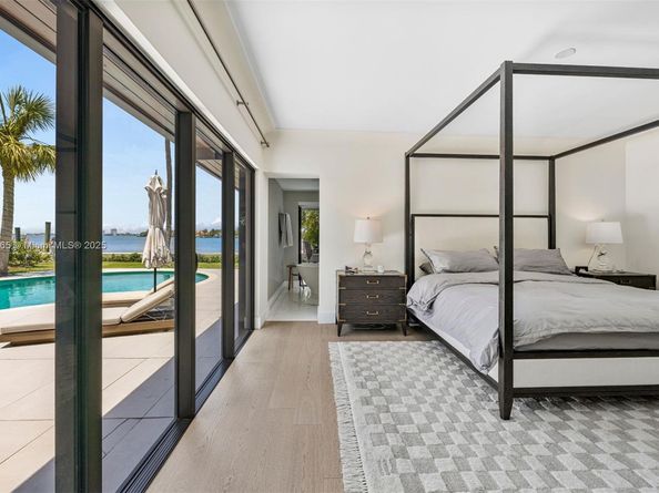 1155 N Biscayne Point Rd, Miami Beach FL 33141