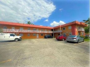 1245 W 24th St 121, Hialeah FL 33010