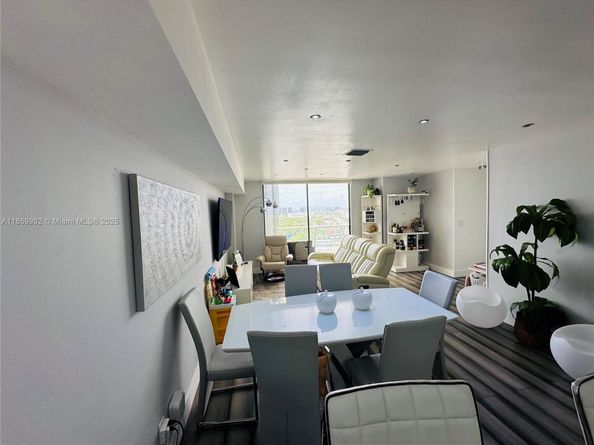 13499 S Biscayne Blvd 1702, Miami FL 33181