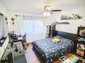 570 S Park Rd 176, Hollywood FL 33021