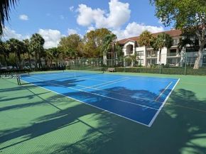 570 S Park Rd 176, Hollywood FL 33021